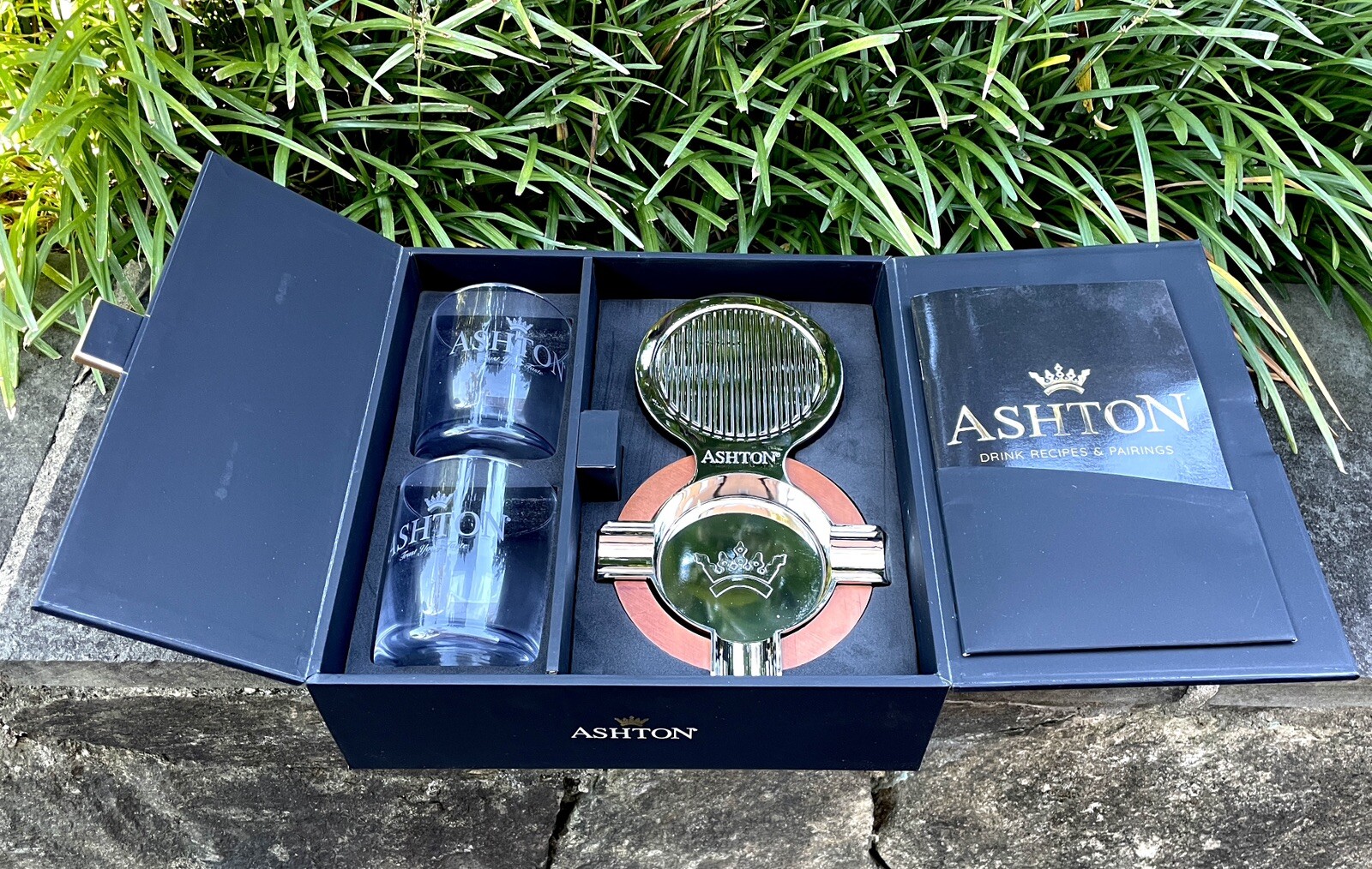 Ashton Cigars Luxury Gift Set, Whiskey Glasses & Superb Ashtray
