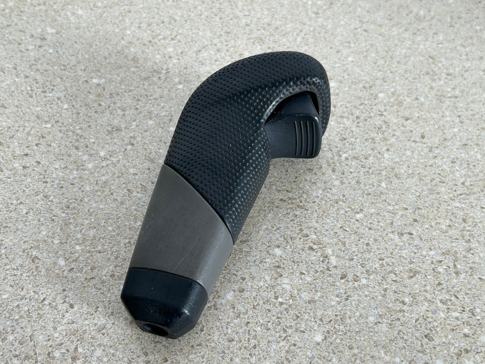 01-06 Mitsubishi MONTERO AUTOMATIC AT TRANSFER CASE SHIFT KNOBS 4X4 DARK GRAY