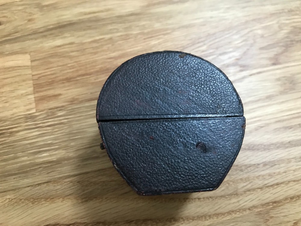 nice old high quality leatherette serviette napkin ring holder case empty