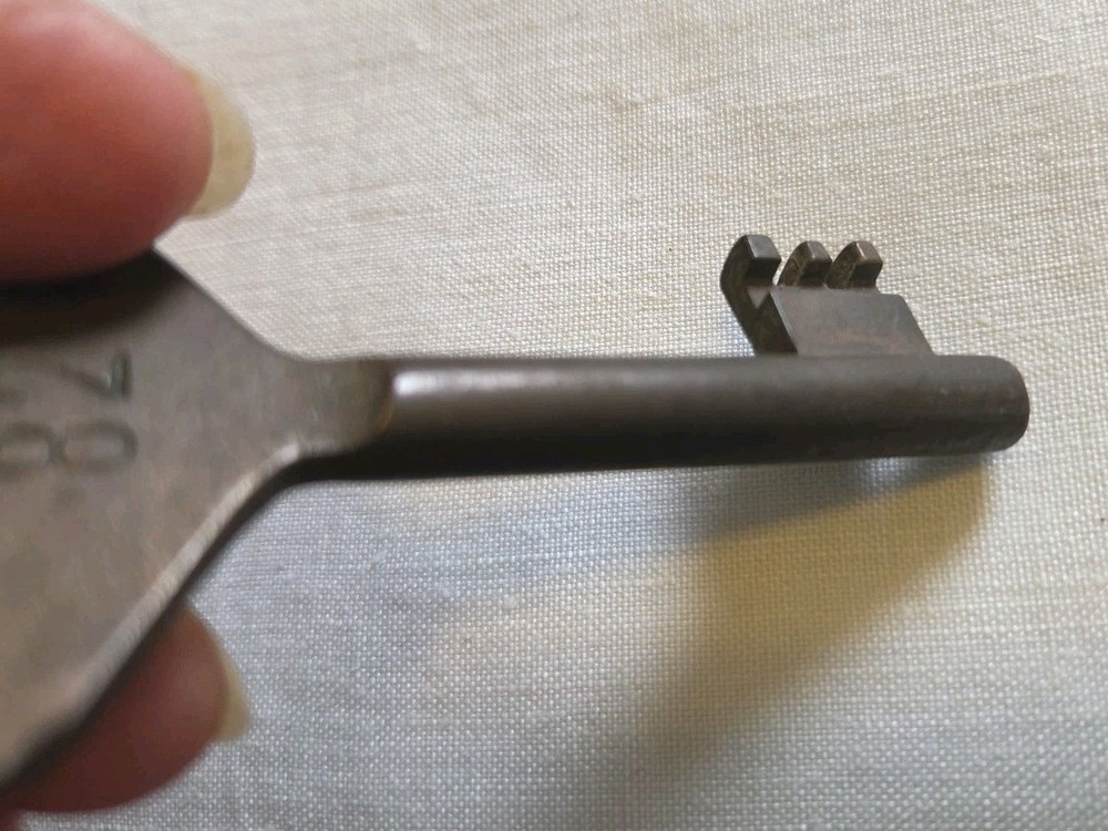 Solid Brass Skeleton Key Thick Barrel Marked GYRO Diamond Head Security Cabinet