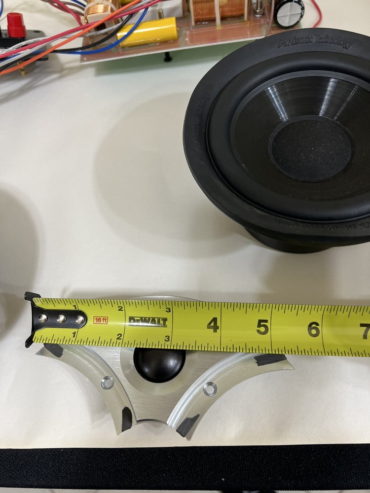 Atlantic Technology 4200e C Speakers + Crossover