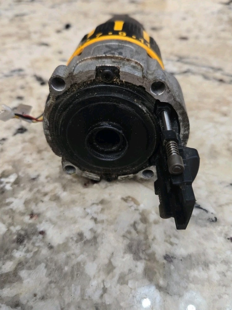 DEWALT DCD995 BRUSHLESS CHUCK ASSEMBLY HAMMERDRILL20V ONLY