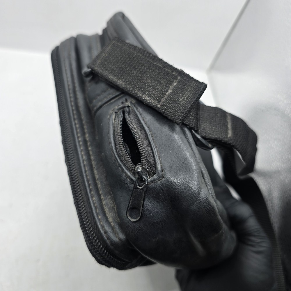 Sony Walkman CD Projects Player Carry Case Black 90s Vintage Strap