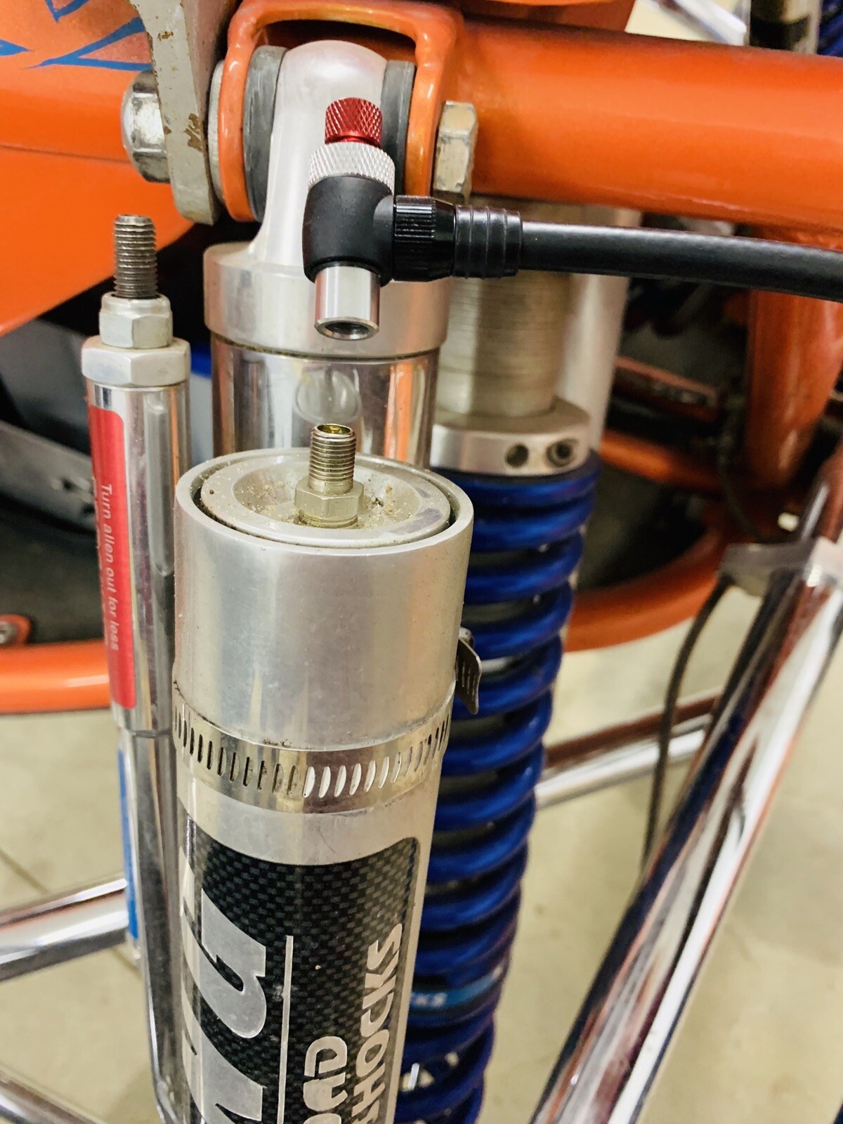 Nitrogen shock regulator fill tool W/ No Loss CHUCK And Bleeder Schrader Shocks