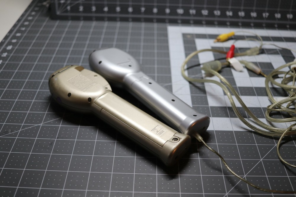 Lead Singer Ekara Karaoke