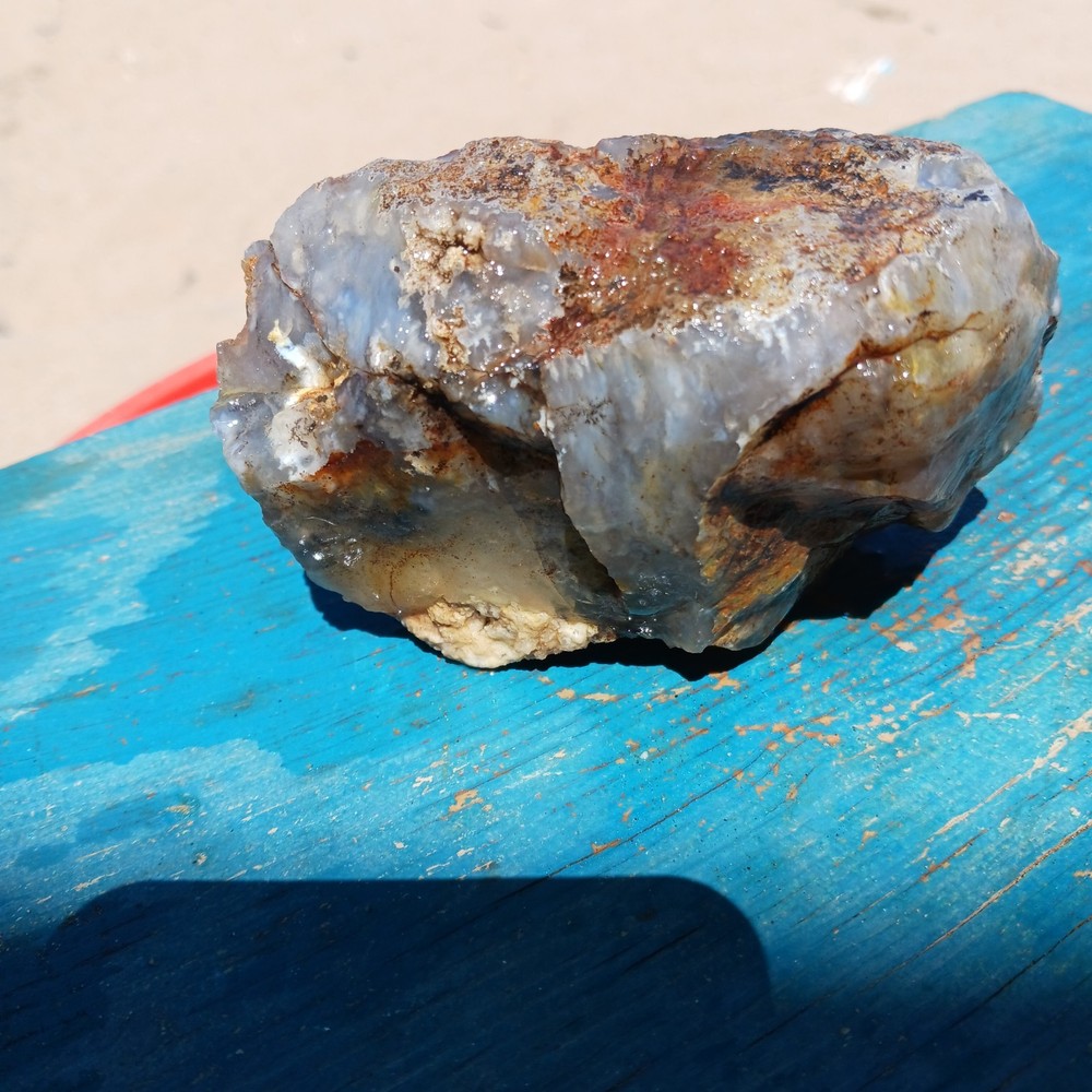 Blue Agate Potential For Slabbage And Cabbage Is Prevalent