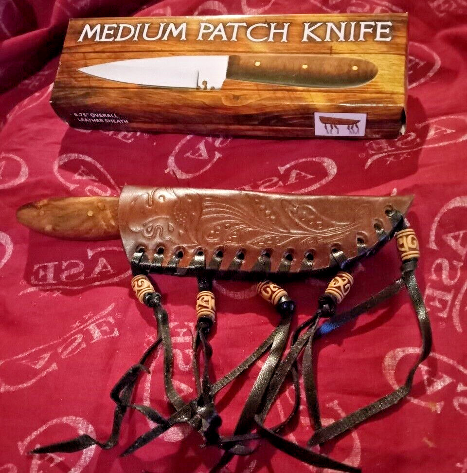 Medium Hunter Patch Knife Wood Handle and Leather Sheath