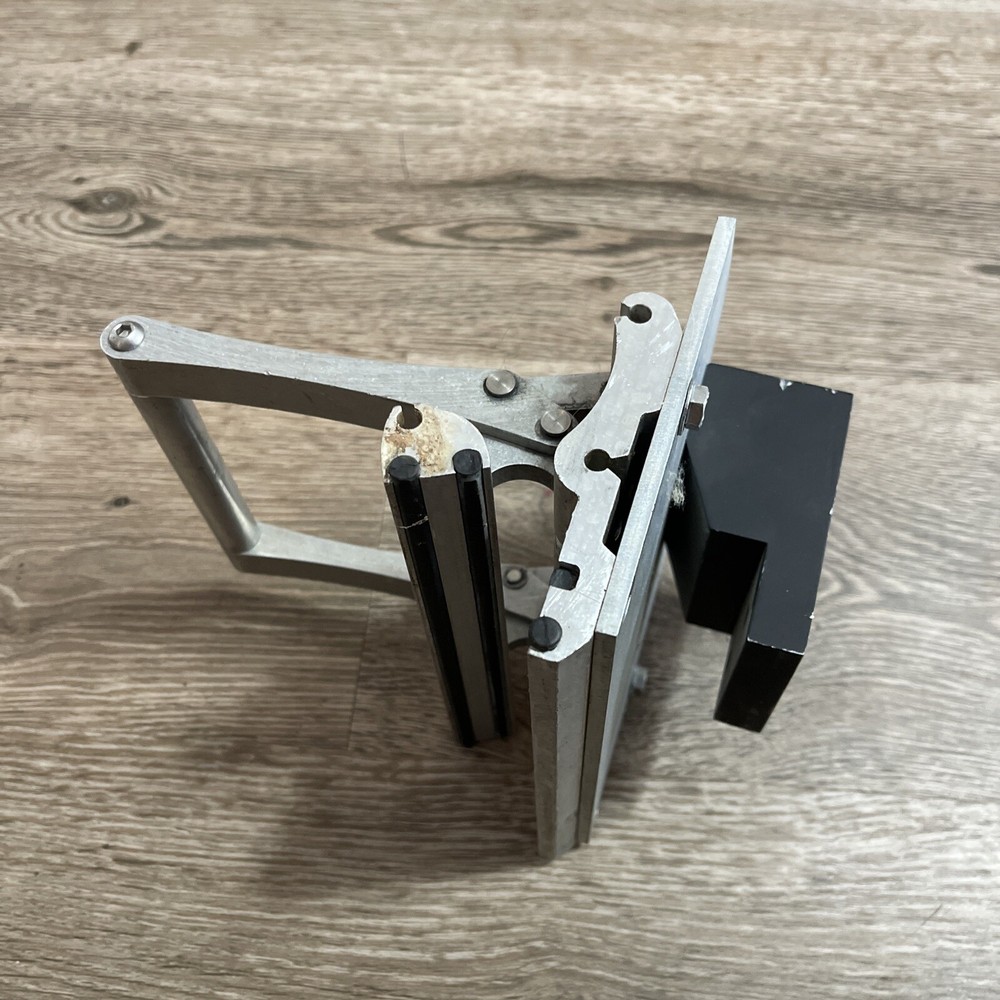 screen printing stretching clamp duplex 8” A Grunig