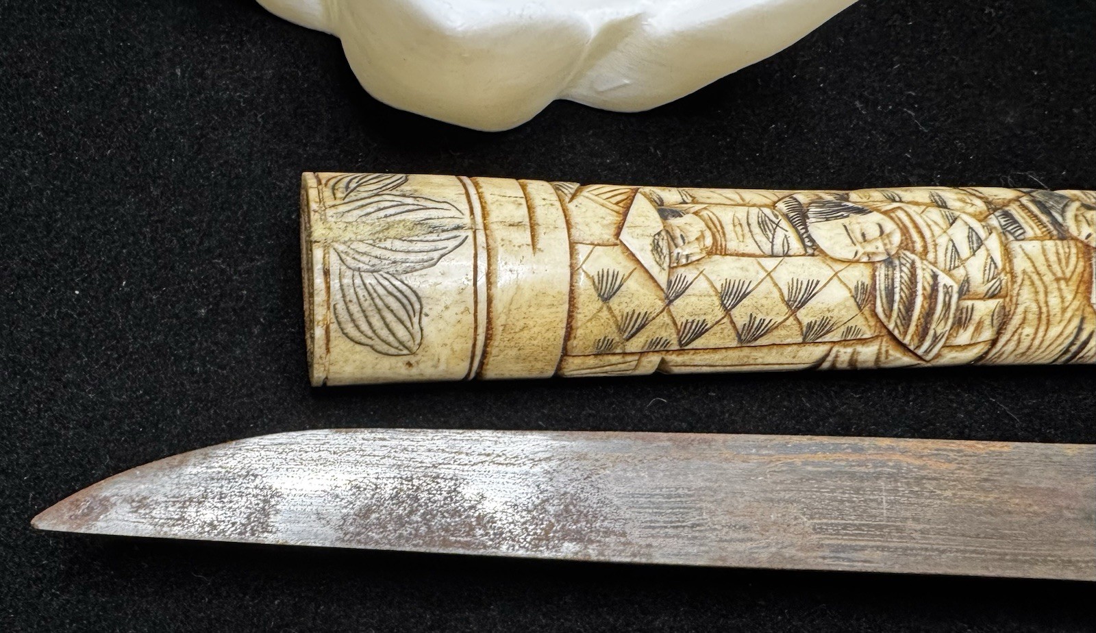 Antique Japanese Meiji Prd. Carved Tanto Dagger Sword w/ Scabbard Brass Mnt