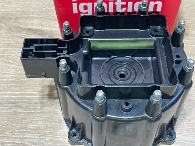 NOS Standard DR-456 Distributor Cap