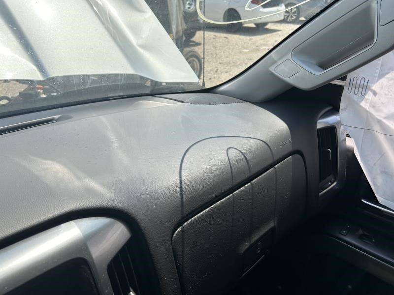 SILVRDO15 2017 High Mounted Stop Light 104689010