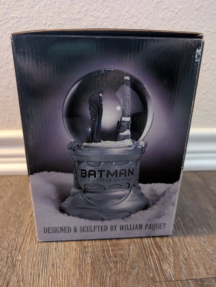 DC Direct 1999 Batman Dark Winter's Knight Snowglobe