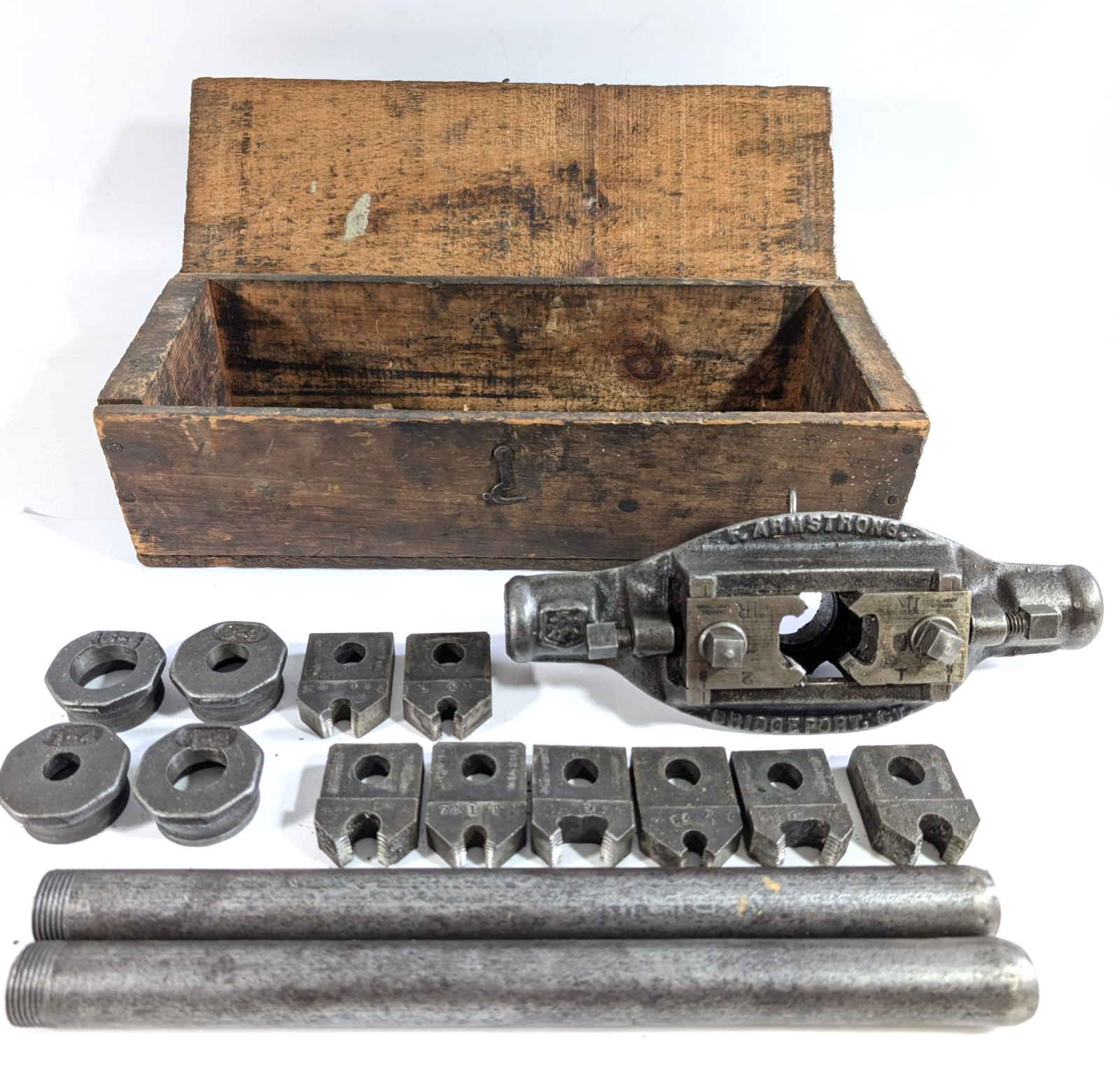 Armstrong Manual Pipe Threader Set, Die Heads, Handles, Antique
