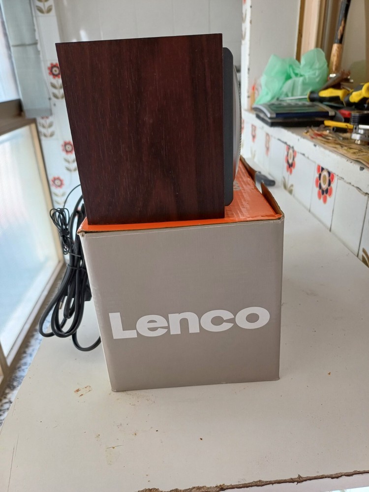 LENCO RADIO MINT