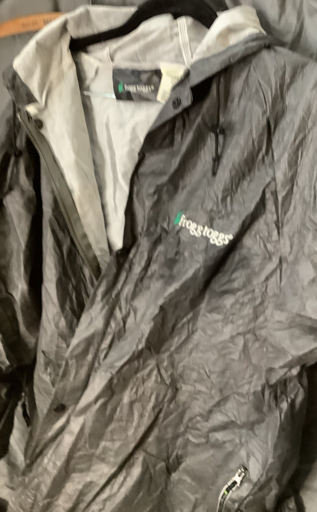 Frogg Toggs Rain Suit Size Medium and Extra Jacket Size Medium with Carry bag