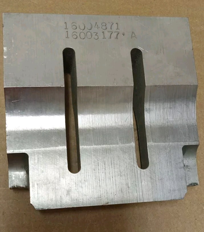 Stepped Rectangular Branson Ultrasonic Sonic Welder Titanium Horn 20 Khz