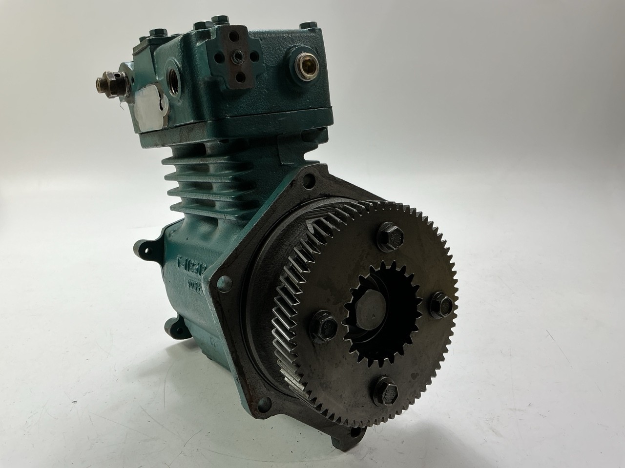 CORE Haldex 5004187X TF750 Air Brake Compressor - Detroit Diesel 60 Series 0°