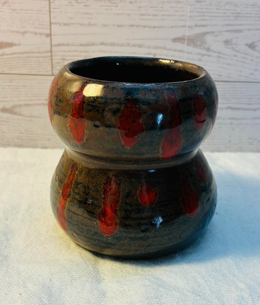 Ceramic Bleeding Ground Curvatious Vase - Handmade Pottery