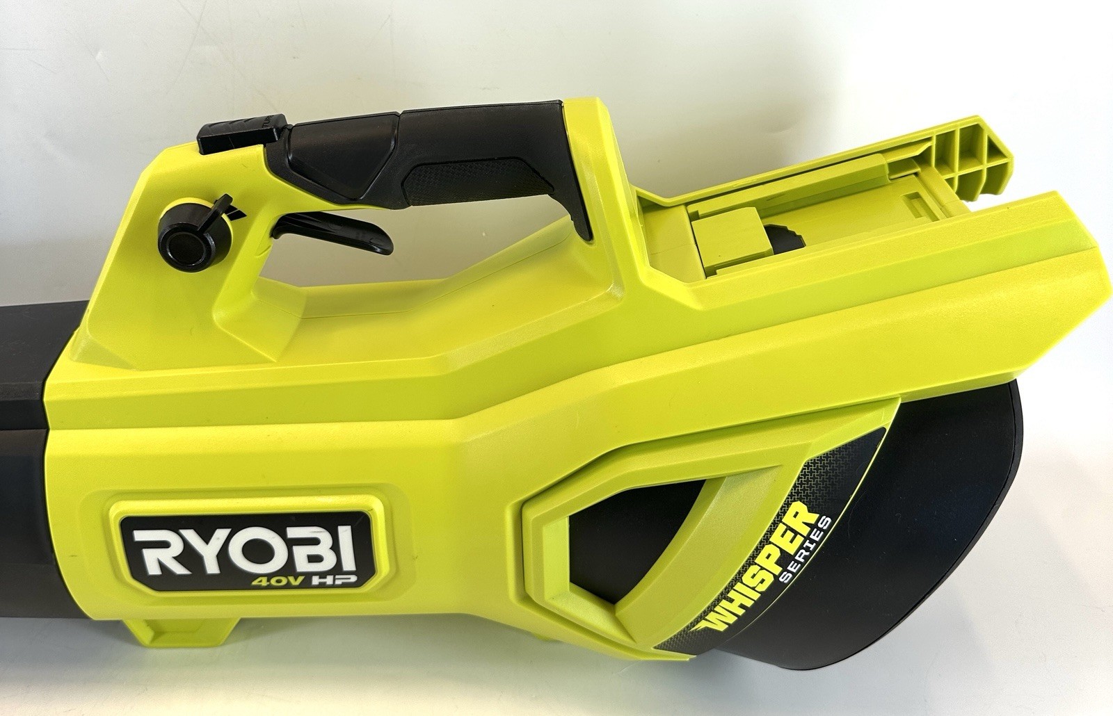 Ryobi 40V HP 650 CFM Blower & 16 in String Trimmer W/ 6 Ah Battery RY40HPCK201K