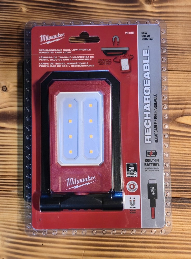 Milwaukee 2013R Rechargeable Low-Profile Magnetic Task Light