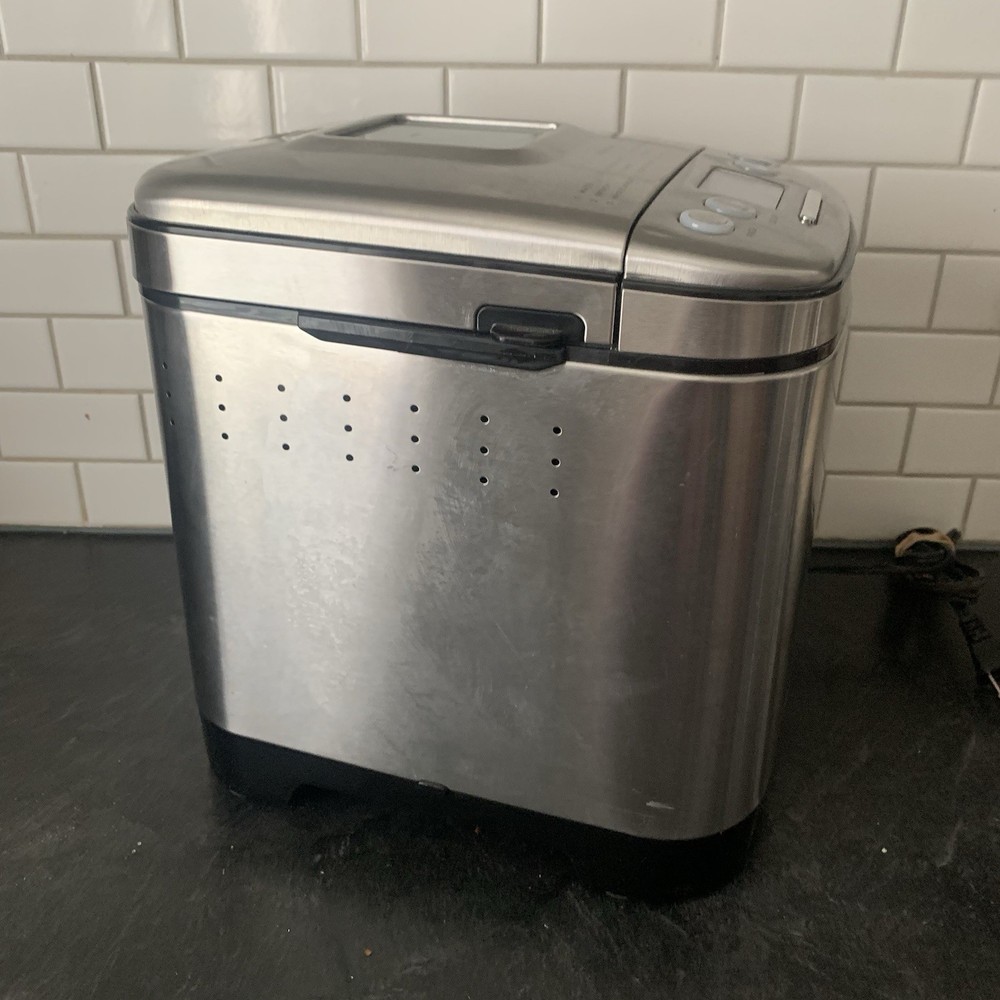 Cuisinart CBK-110 Stainless Steel Automatic Bread Maker Compact Tested