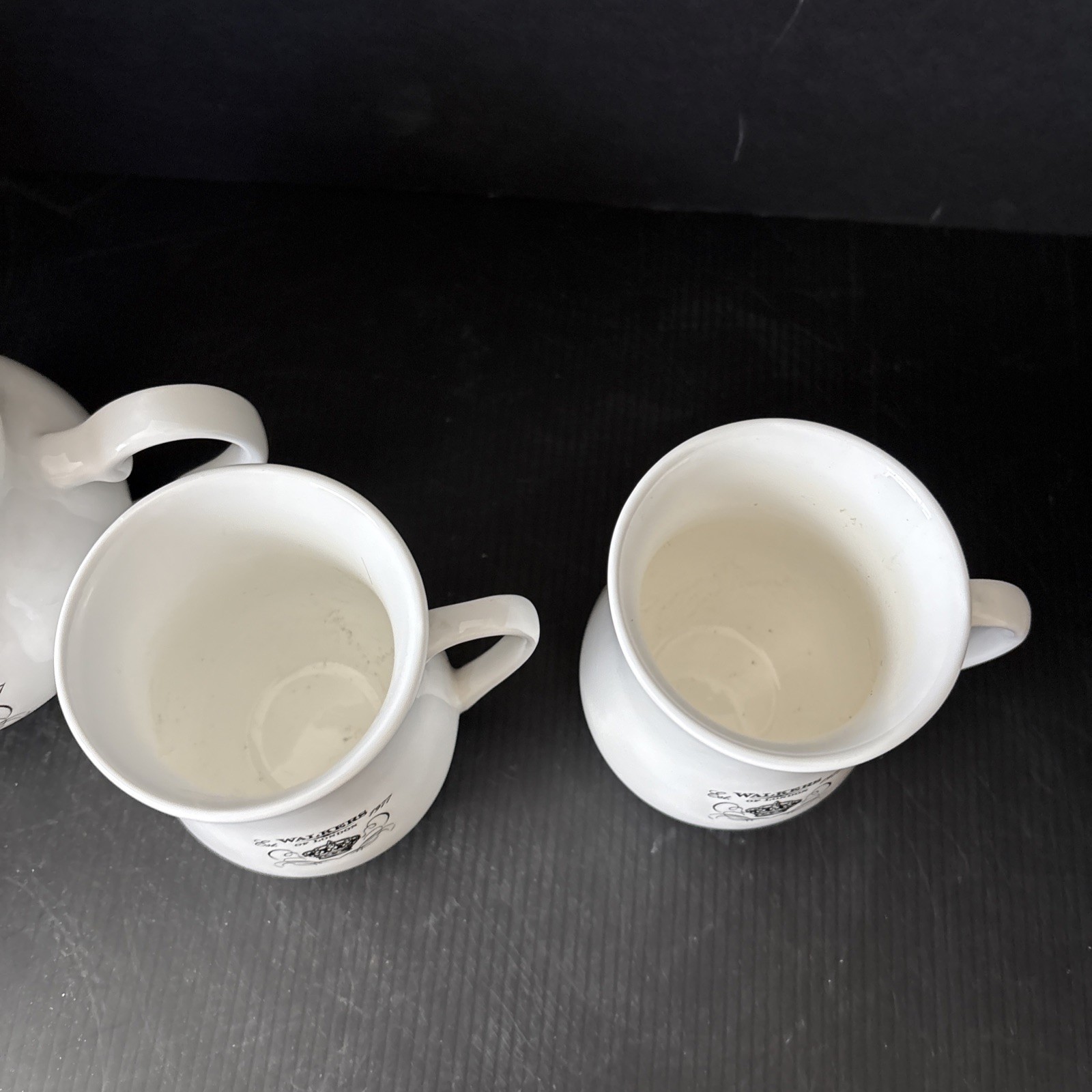 Walkers of London Est. 1977 Teapot W/Lid & 2 Cups Vintage England