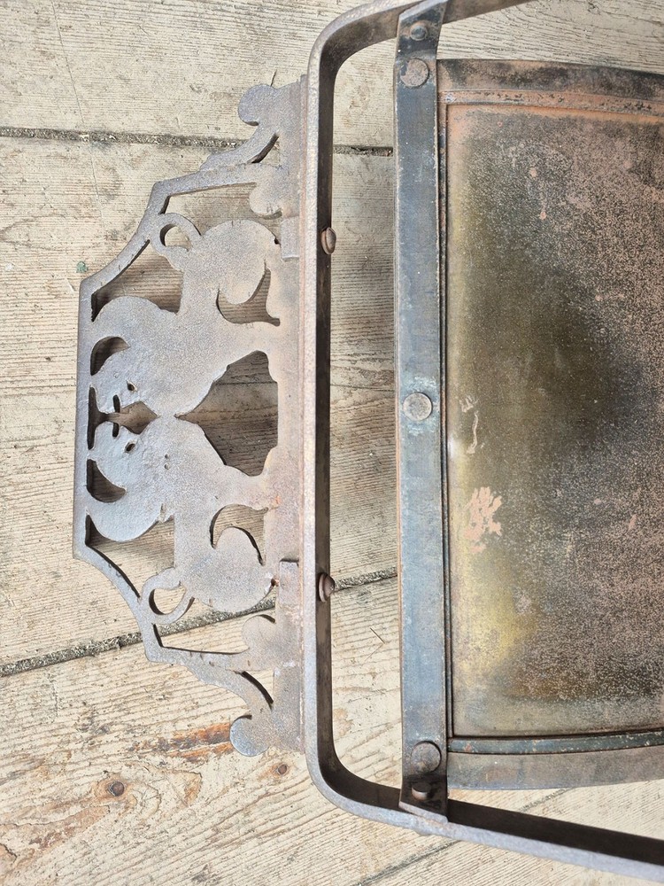 ANTIQUE CAST IRON GRIFFIN STOOL / BENCH