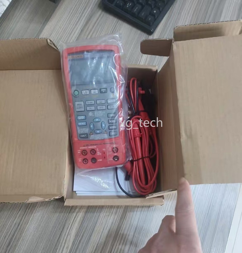Fluke 725Ex Multifunction Process Calibrator NEW