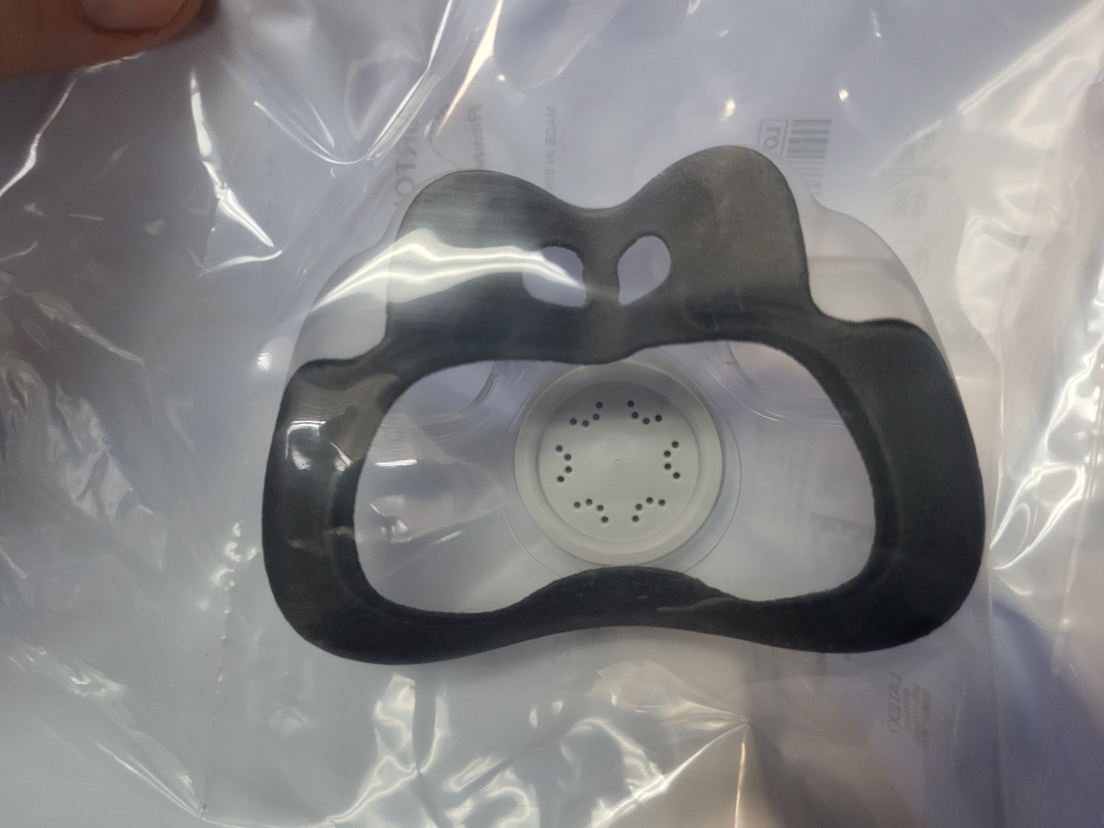 NEW Airtouch F30I Large Cushion With QuietAir Venting New In Bag #62491