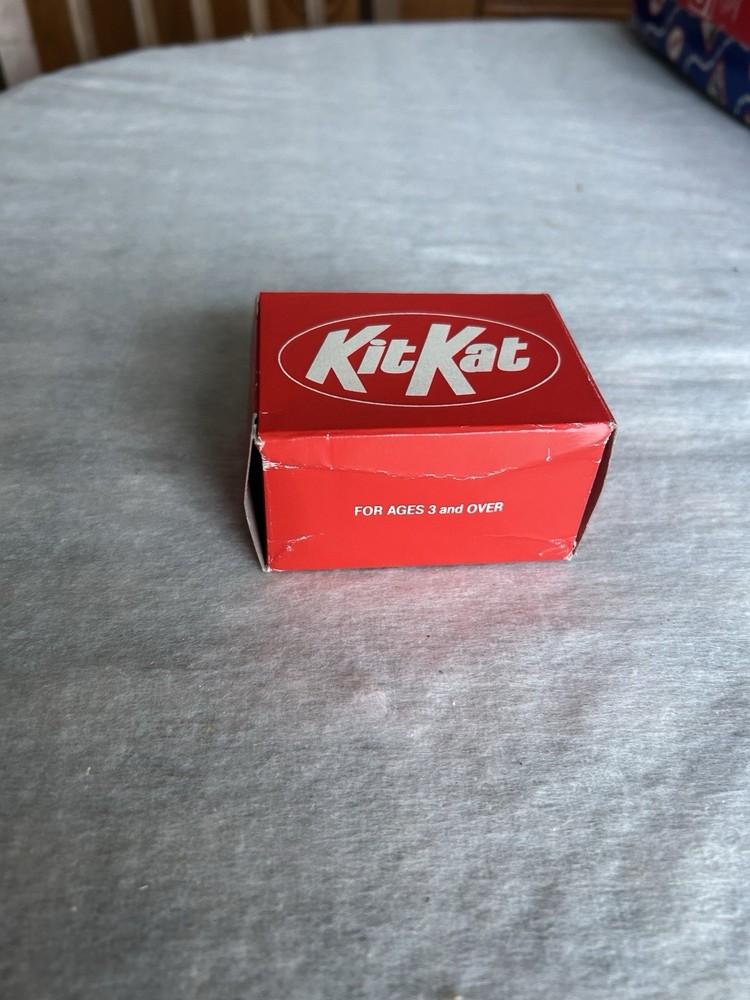 Lledo KitKat Promotional Model