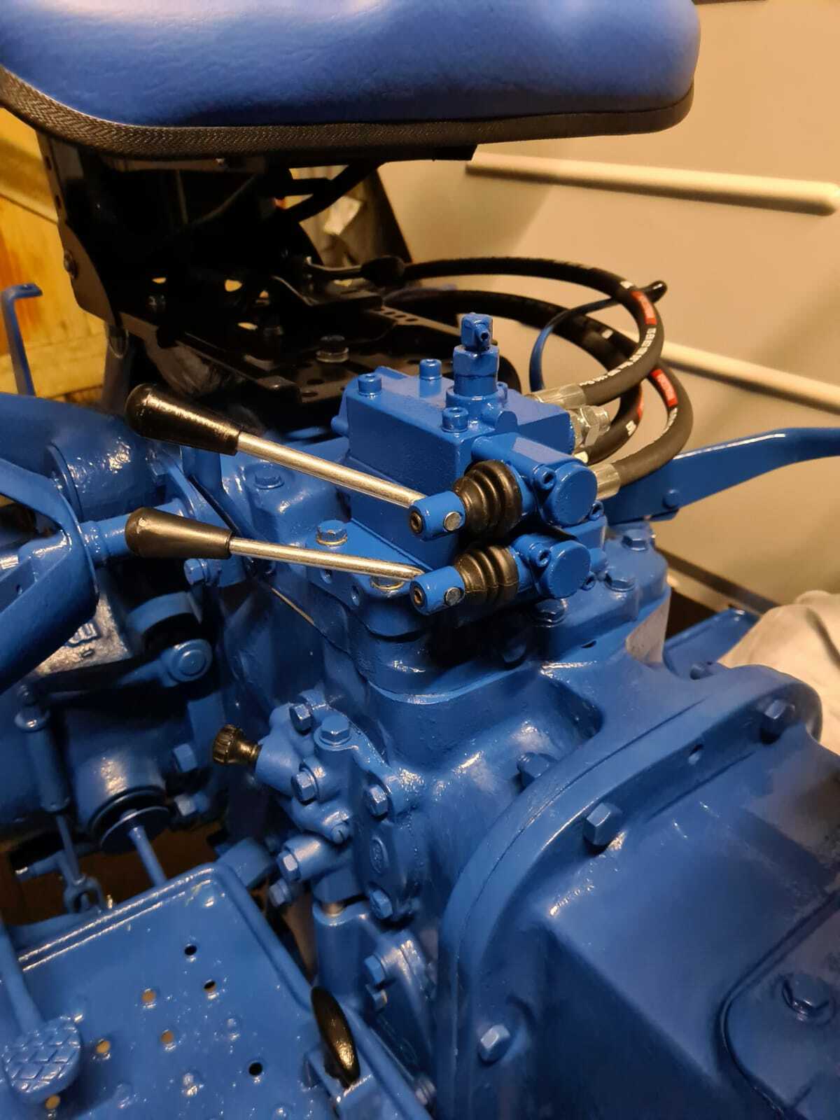 HYDRAULIC DUAL REMOTE VALVE FORD 600 700 800 2000 3000 4000 2610 2910+ TRACTOR