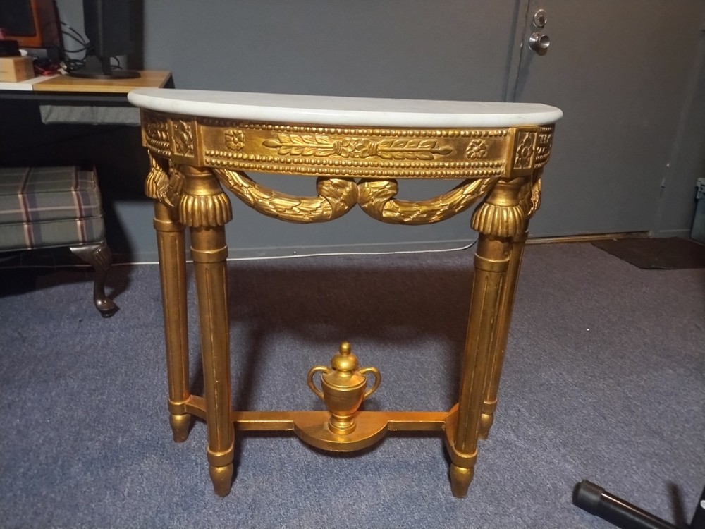 marble top table Antique 👀
