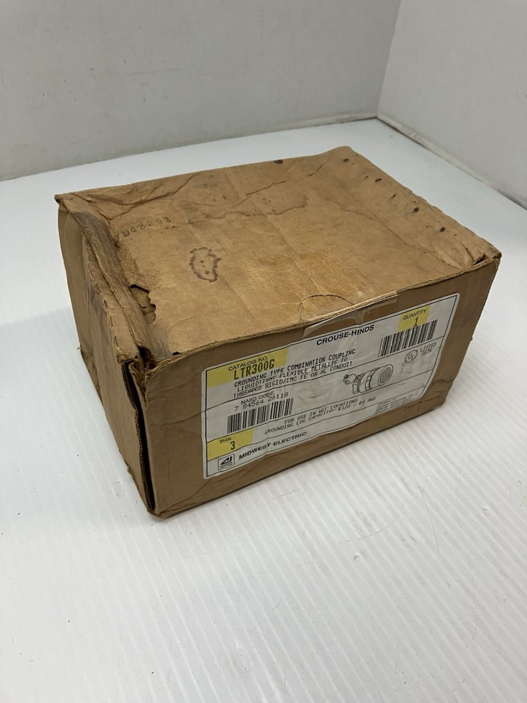 CROUSE HINDS LTR300G GROUNDING TYPE COMBINATION COUPLING SIZE 3