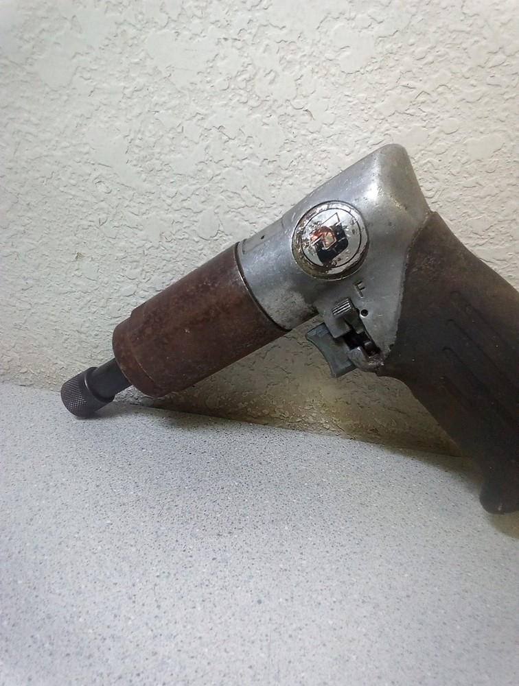 Universal Tool Pneumatic Drill, No Model # (Tested)