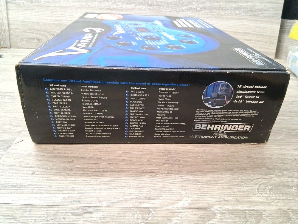 Behringer V-AMP 2 Virtual Guitar Amplifier Effects Processor w/ Footswitch & Bag