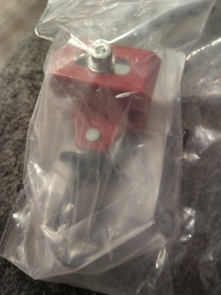 OMRON D4BS-K3 / D4BSK3 (NEW )