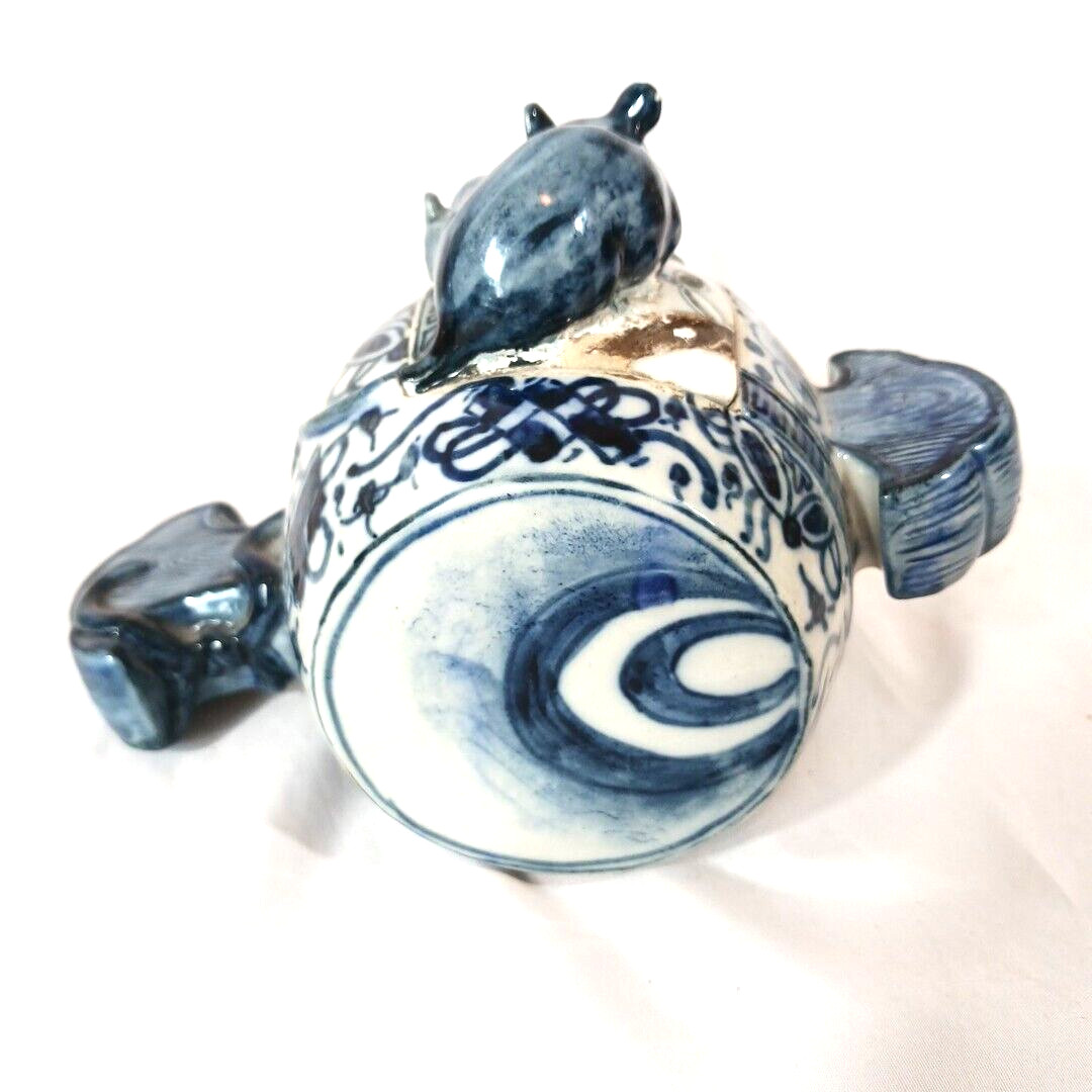 Antique Chinese Blue White Porcelain Mouse Incense Burner Box Signed REPAIR
