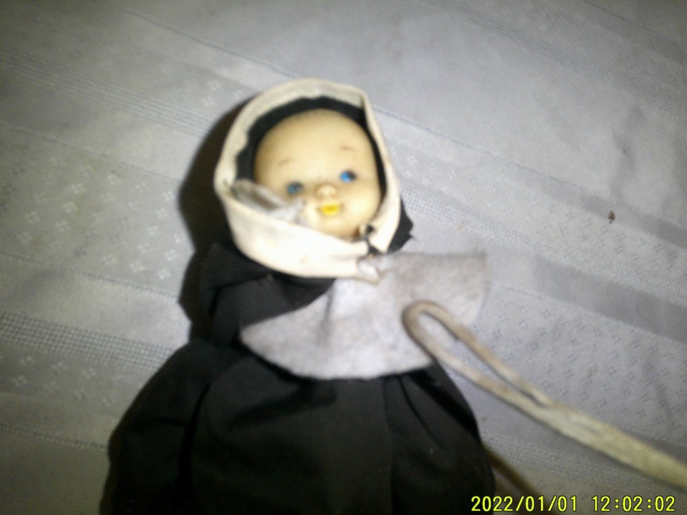 VINTAGE HANDMADE NUN PUPPET