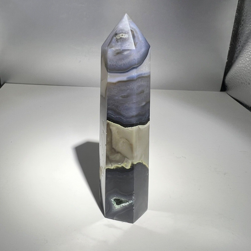 Volcano Agate Tower UV Reactive (#1)