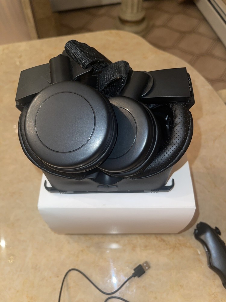 Bobovr Z6 Black Full Screen Adjustable Foldable Wireless Virtual Reality Headset