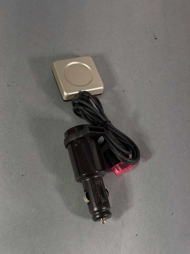 Microsoft Zune Car FM Transmitter Charger Dock Black 30-Pin AUX Adapter