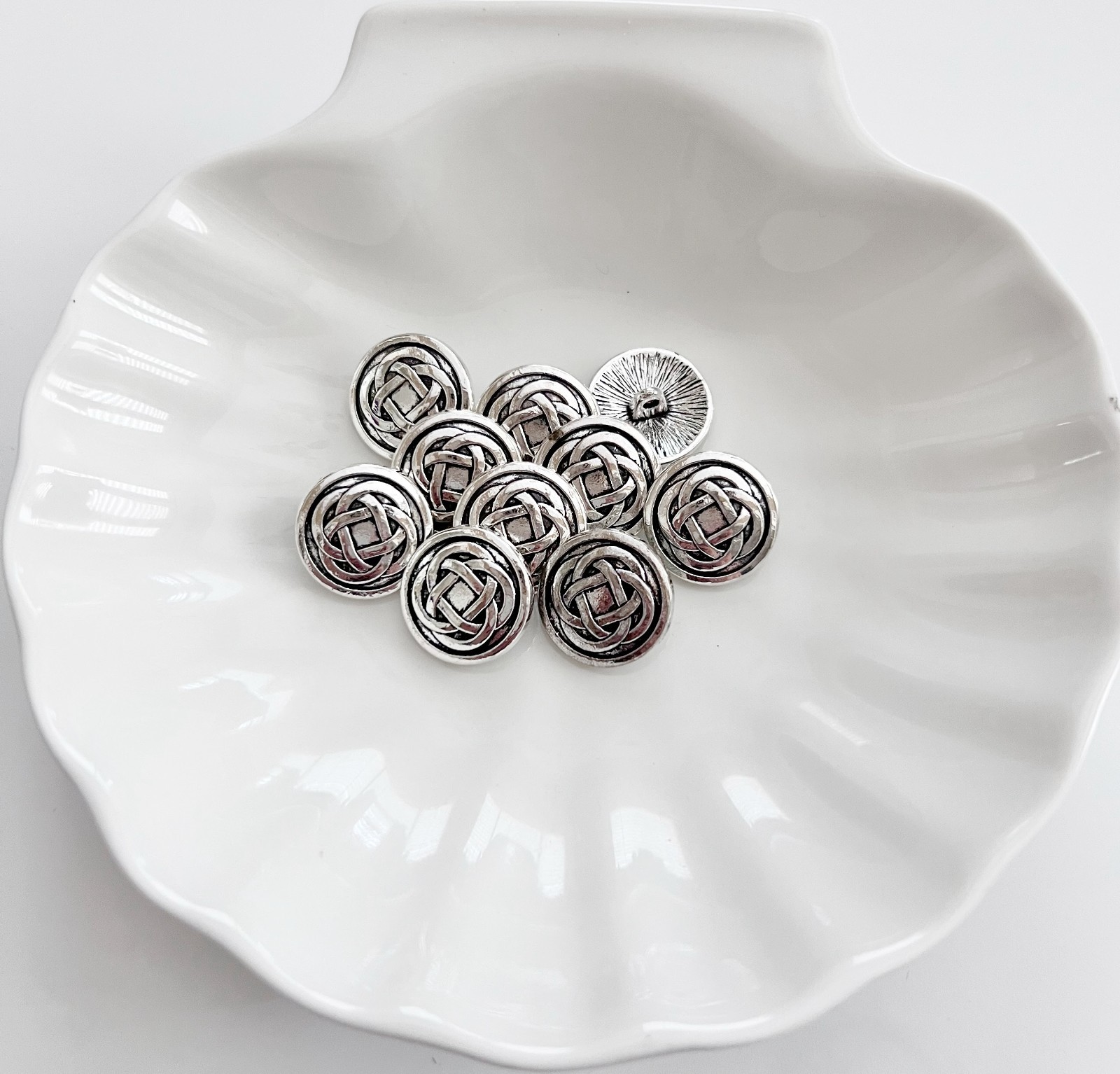 10PC Antiqued Silver Celtic Metal Buttons Shank Buttons Crafts Sewing 17mm