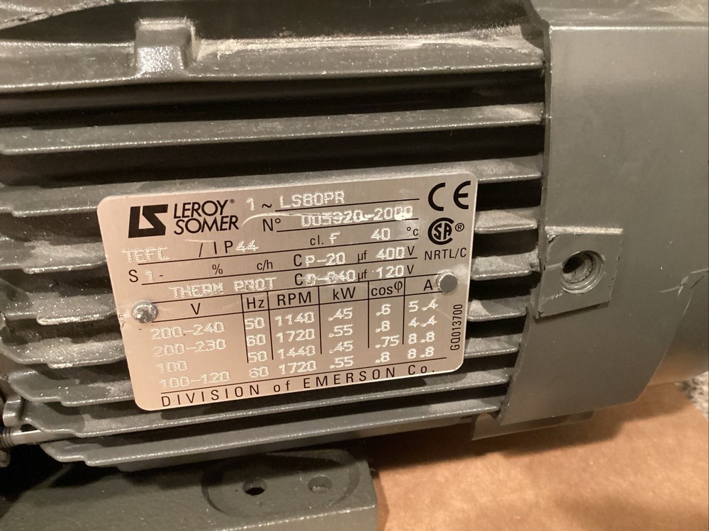 Varian DS302 Rotary Vane Vacuum Pump Read Description