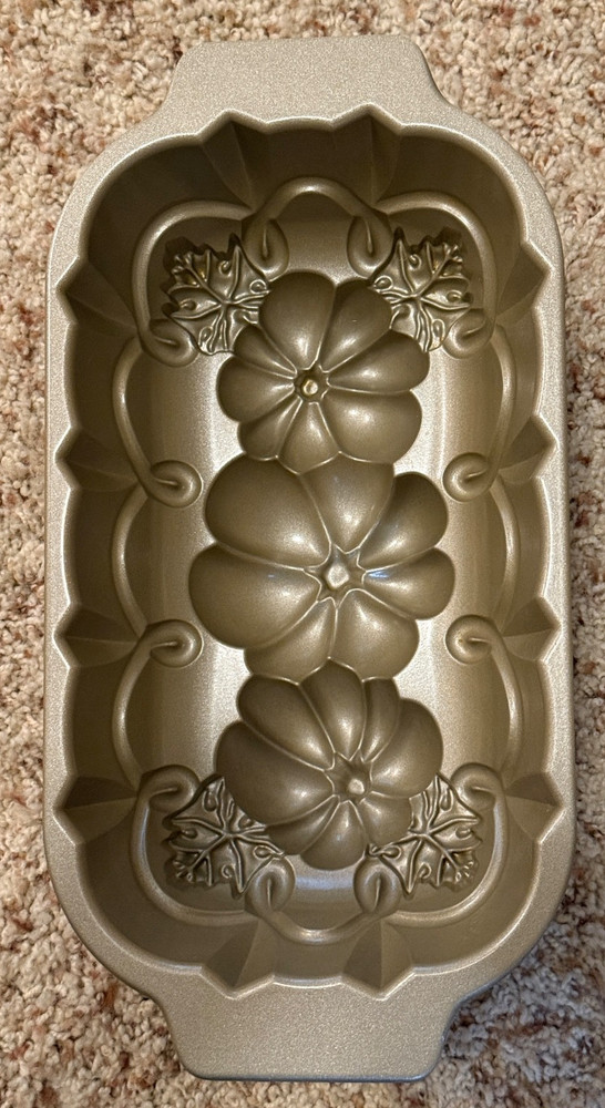 Nordic Ware Elegant Pumpkin Loaf (4 Cups)