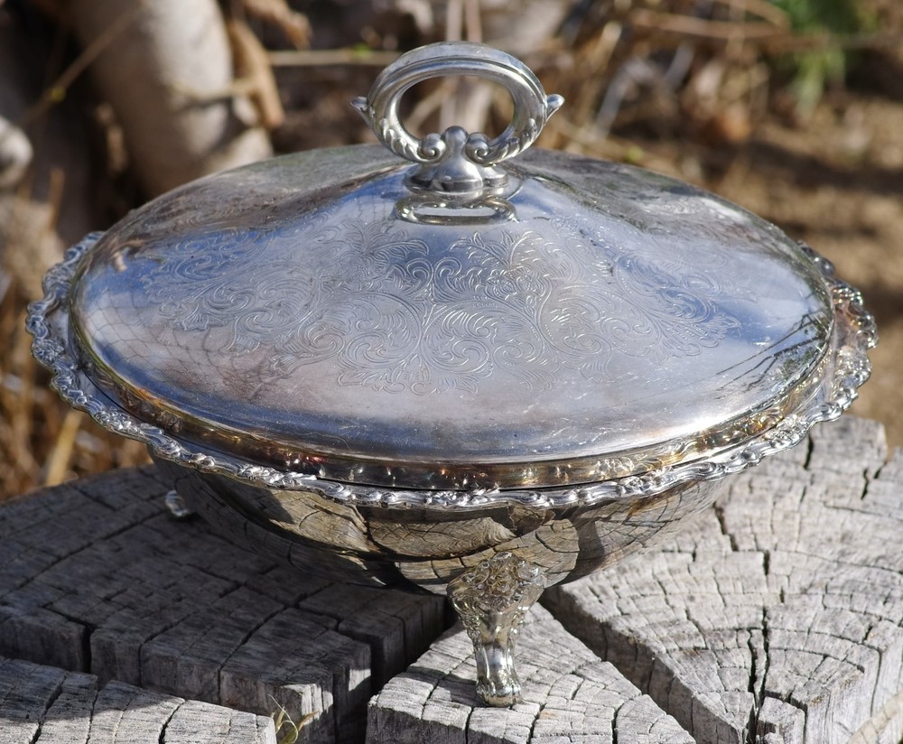 VINTAGE Silver Plate CHAFING DISH Large 10 1/2" by ONEIDA Made in USA c.1960's
