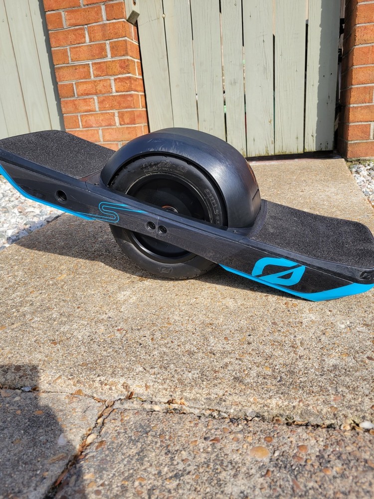 Onewheel GTS Series Summit Bundle