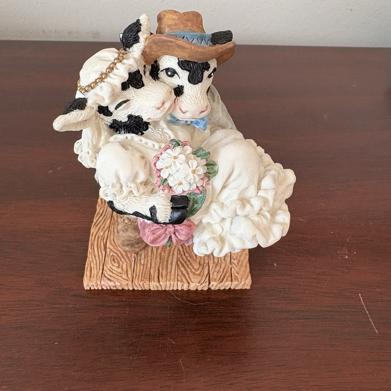 Ganz 1995 Mootrimoony Cowtown Collection Figurine- Cows Marriage