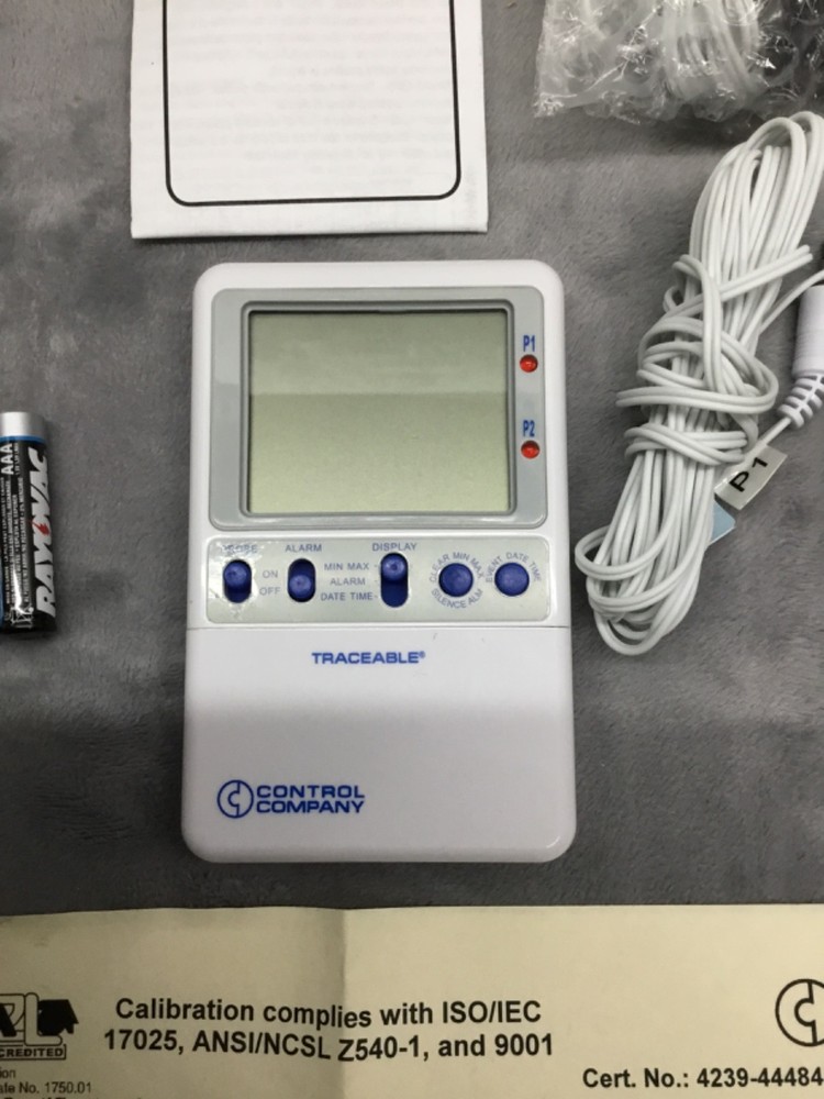 Traceable Excursion-Trac Data Logging Thermometer (new in box)