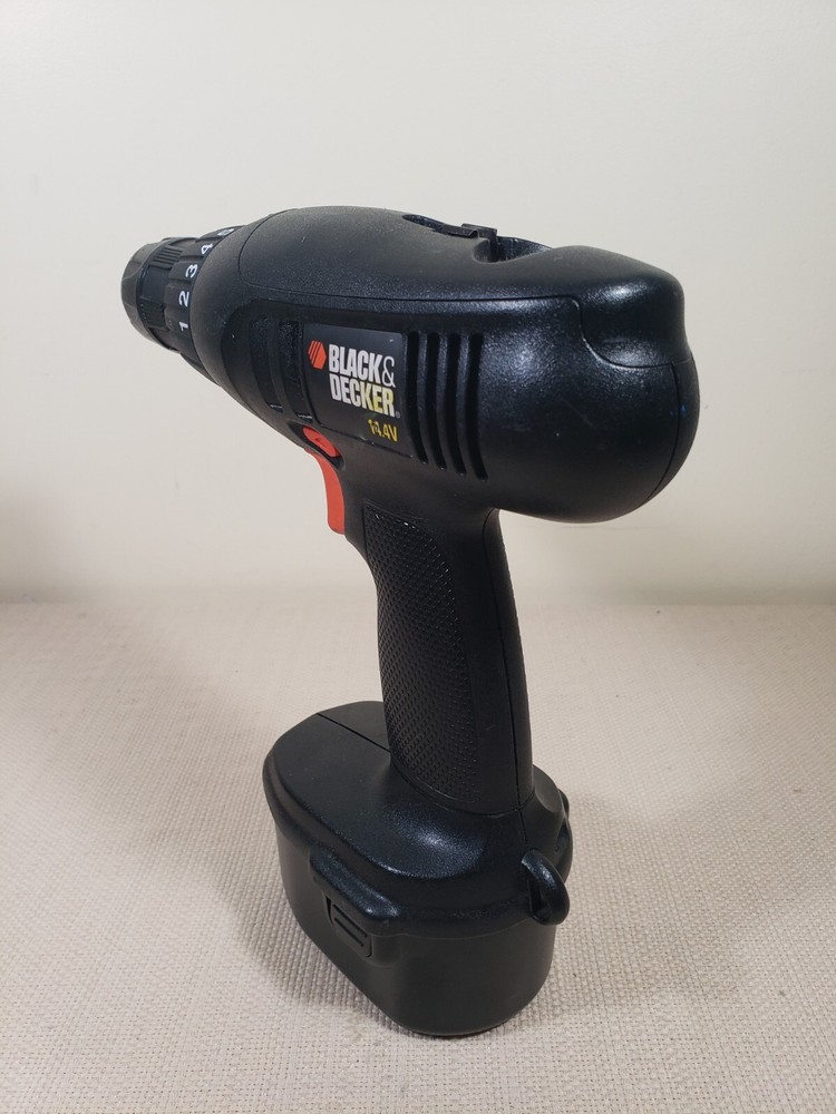 Black & Decker 14.4V PS3625 3/8" Chuck Type 3 Cordless w/ a Battery Pack