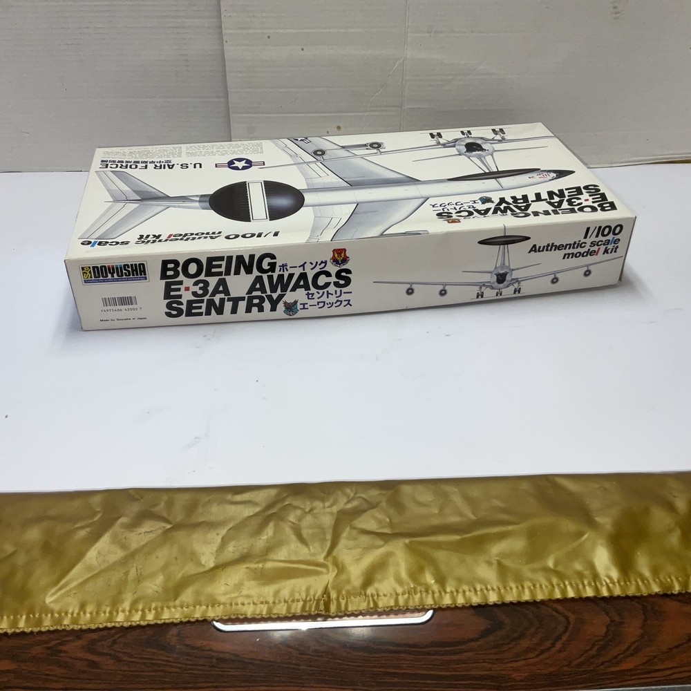 Doyusha BOEING E-3A AWACS SENTRY Model Plane